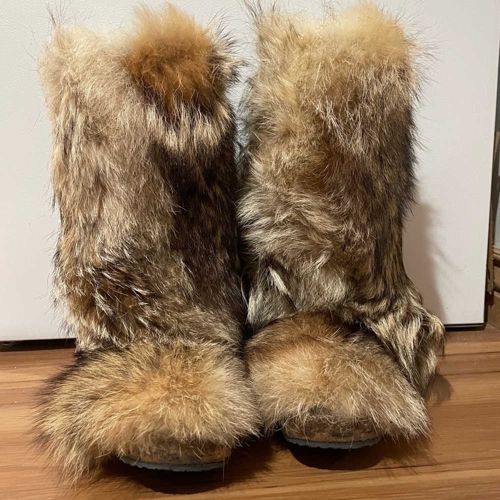 Vintage TYROL Coyote snow boots Authentic, size 8
